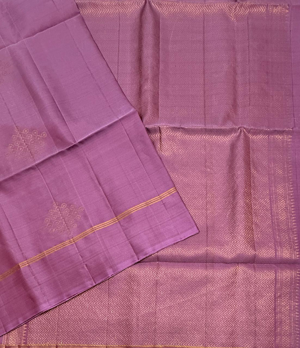 VSM326 - lavender color body , pallu , blouse&nbsp;