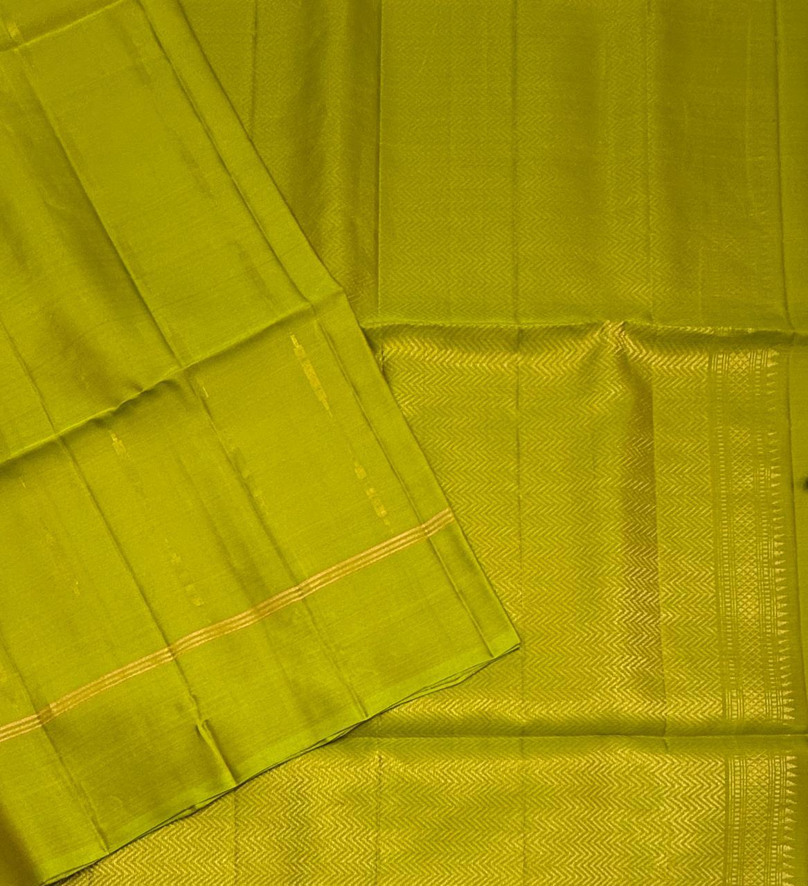 VSM330 - green color body, pallu , blouse&nbsp;