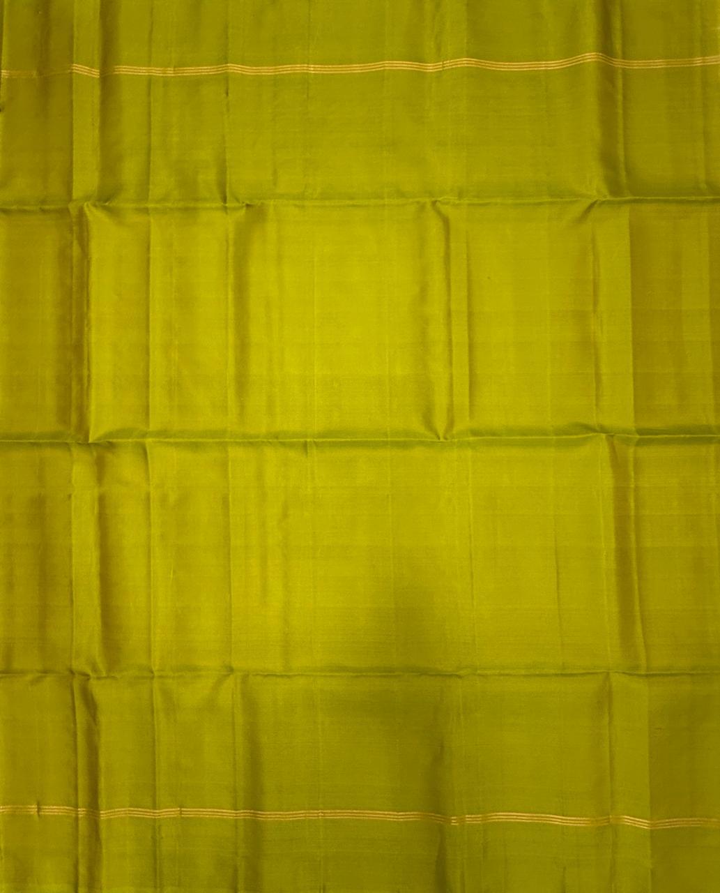 VSM330 - green color body, pallu , blouse&nbsp;