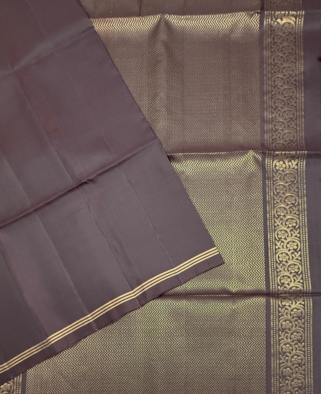 VSM336 - dark brown color body, pallu , blouse&nbsp;