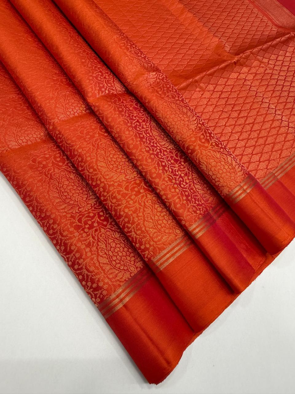 VSM337 - pinkish orange color body, pallu , blouse&nbsp;