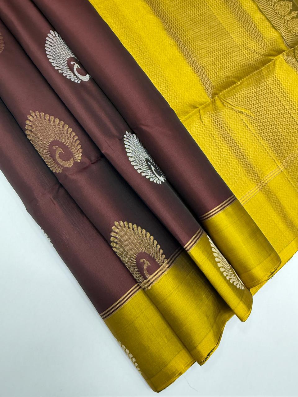 VSM342 - dark maroon color body , yellow with green color pallu , blouse&nbsp;