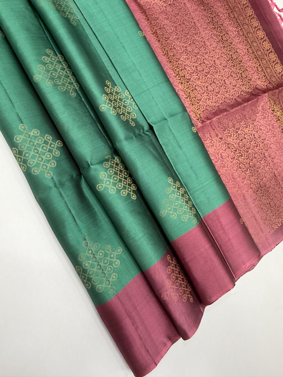 VSM345 - pastel green color body , dusky pink color pallu , blouse&nbsp;