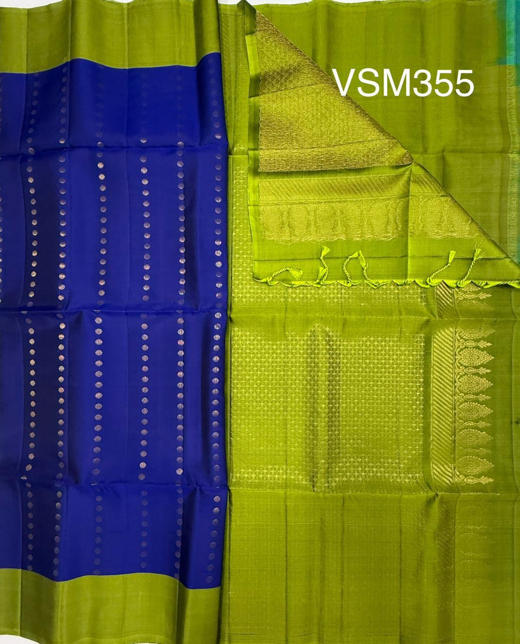 VSM355 - royal blue color body , leaf green color pallu , blouse&nbsp;