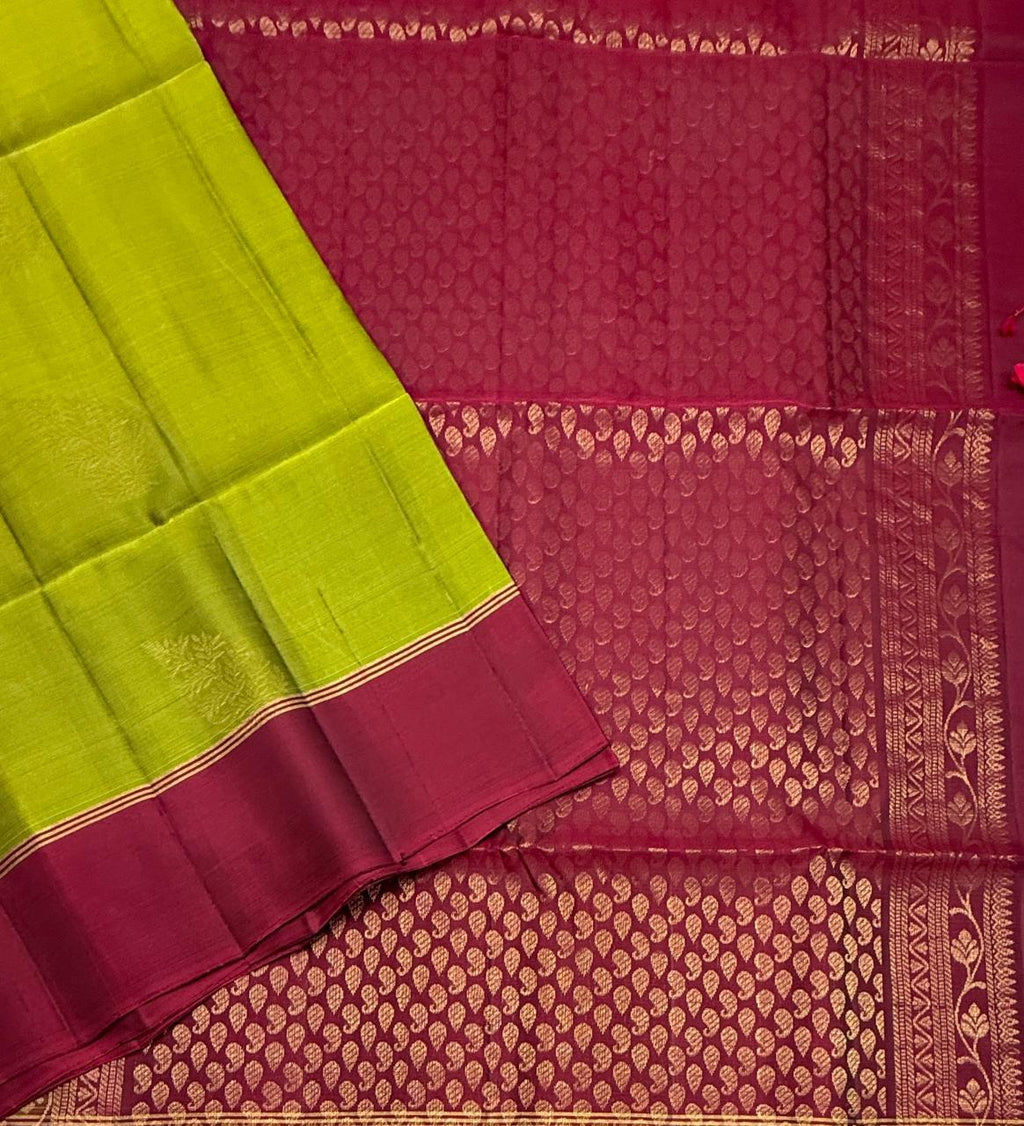VSM351 - leaf green color body , purple color pallu , blouse&nbsp;