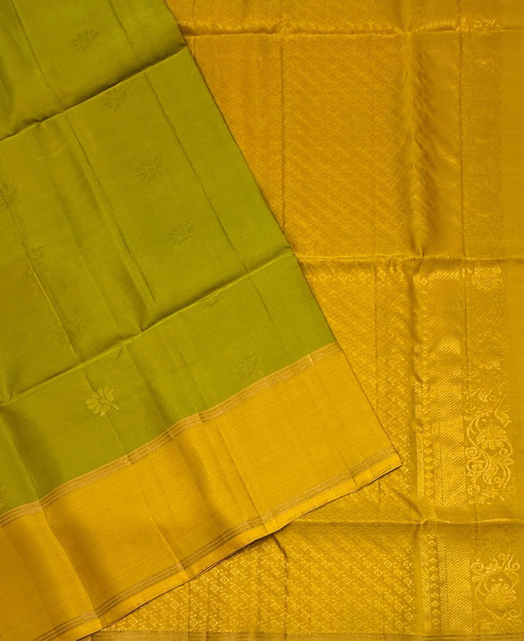 VSM359 - leaf green color body , yellow color pallu , blouse&nbsp;