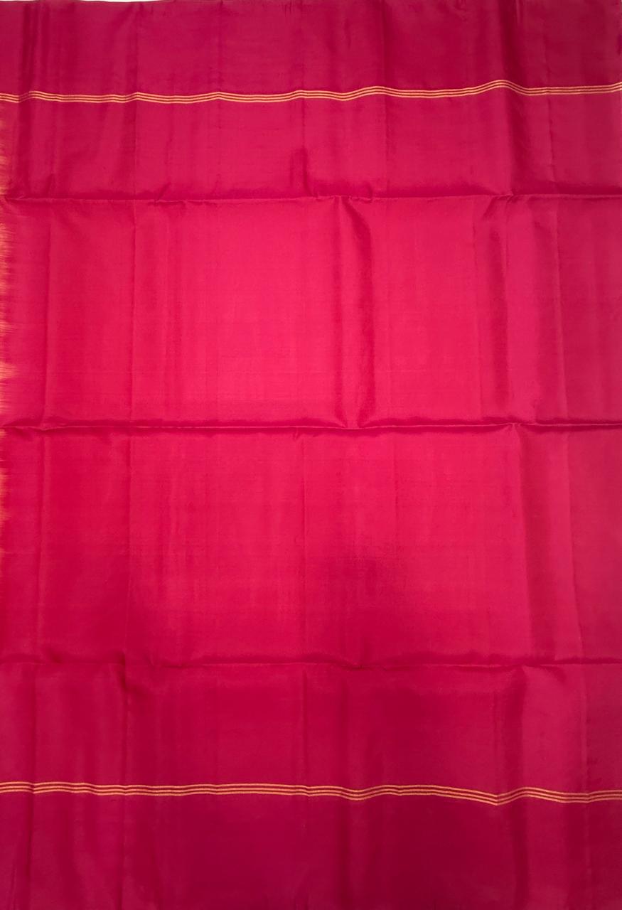 VSM370 - peach color body ,&nbsp; rani pink color pallu , blouse&nbsp;