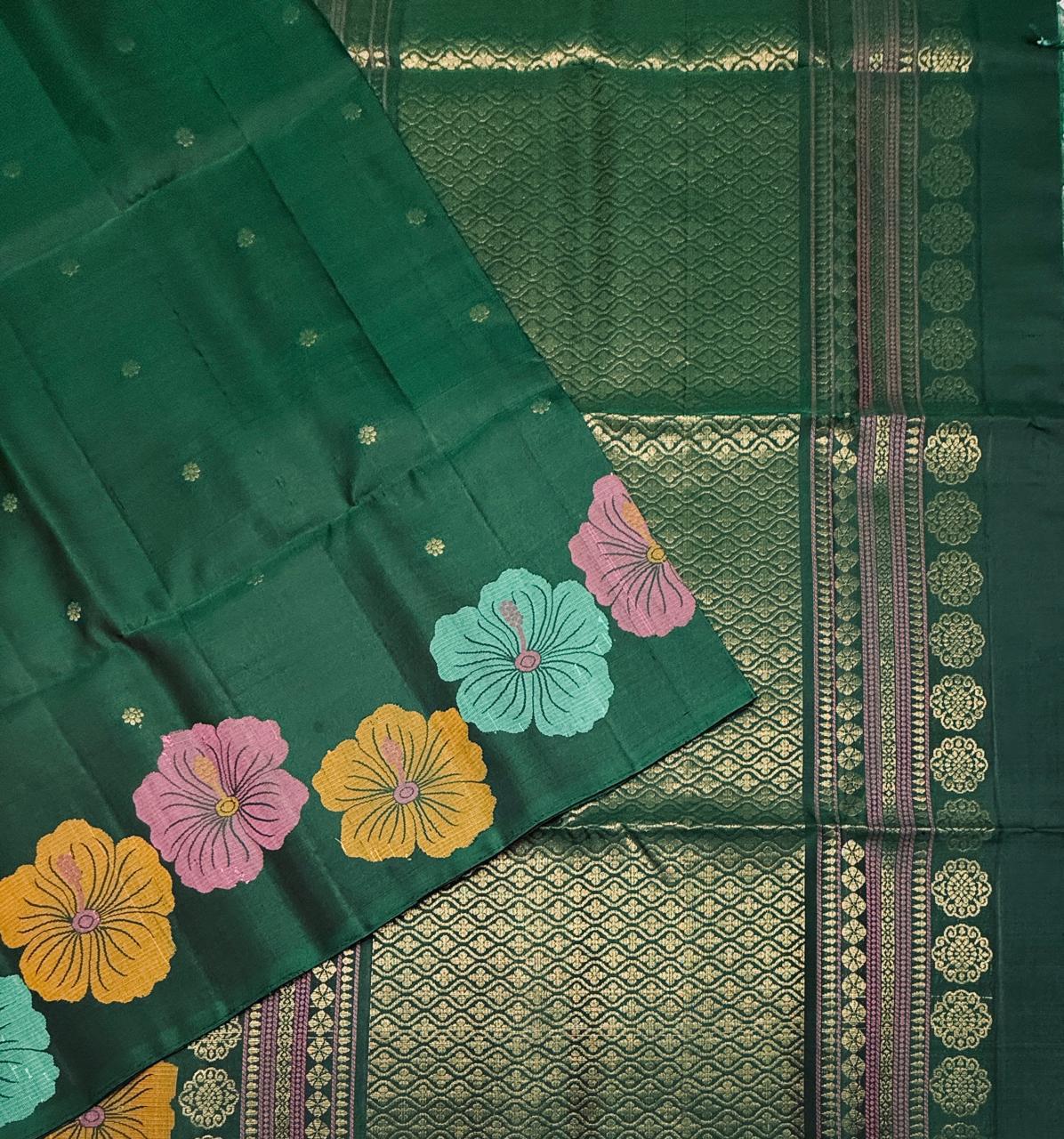 VST273 - bottle green color body , pallu , blouse - Pure silk saree