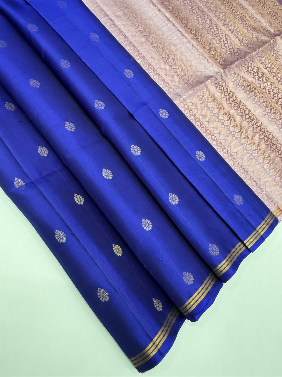 VSBL407 - royal blue color body , lavender color pallu , blouse - Pure silk saree