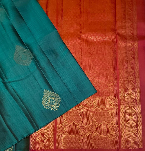 VSBL411 - peacock green color body , dual pink color pallu , blouse - Pure silk saree