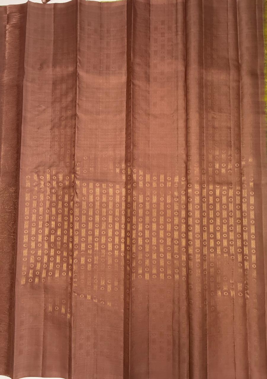VSBL416 - dual green color body , onion pink color pallu , blouse - Pure silk saree
