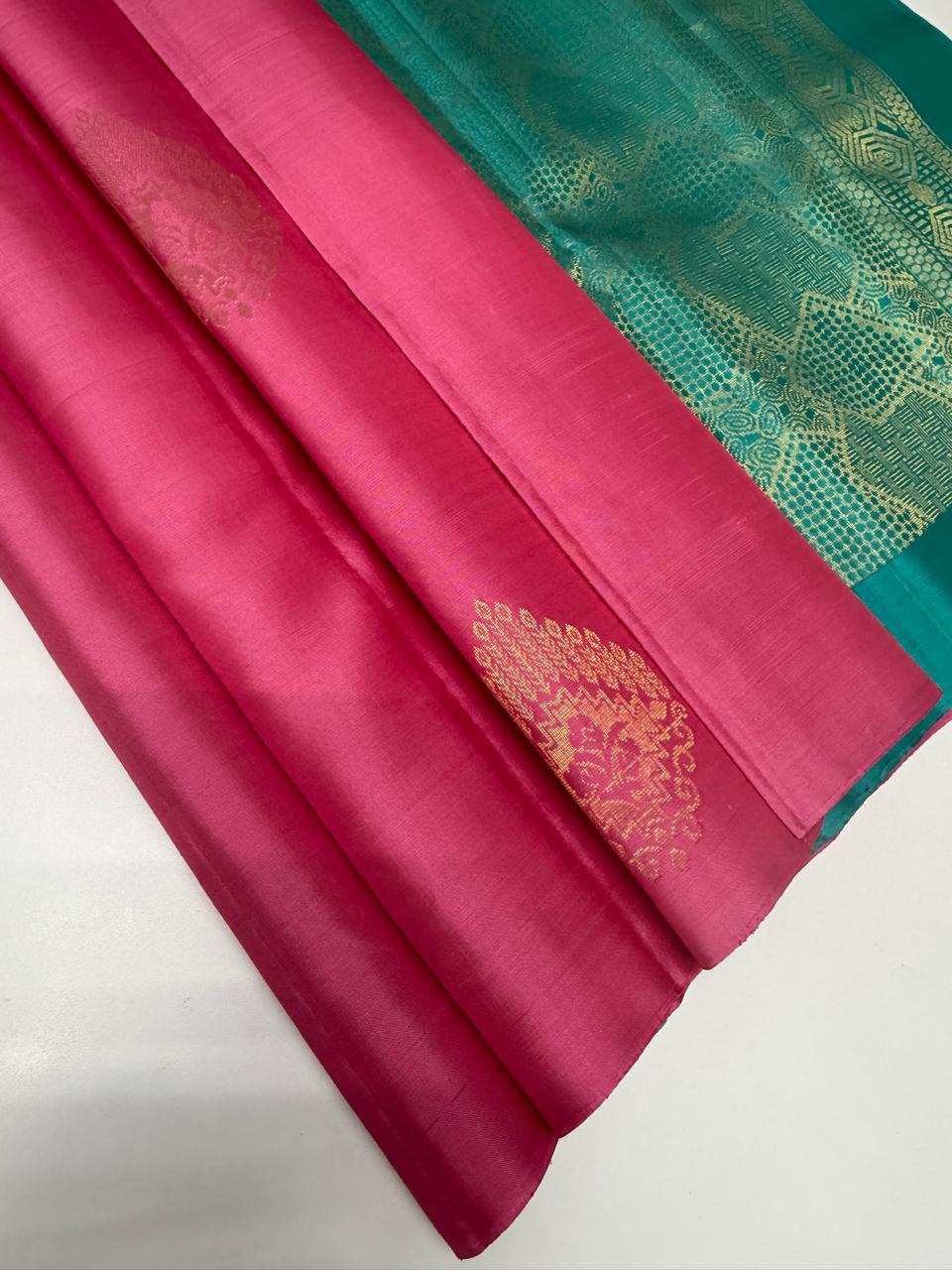 VSBL412 - lotus pink color body , sea blue color pallu , blouse - Pure silk saree