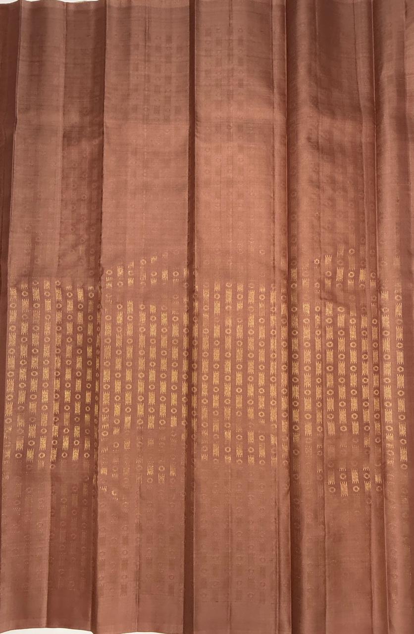 VSBL413 - light beige color body , onion pink color pallu , blouse - Pure silk saree