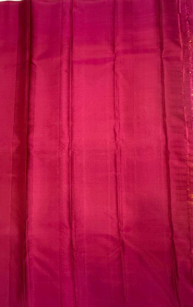 VSA666 - mustard color body , magenta color pallu , blouse pure silk saree