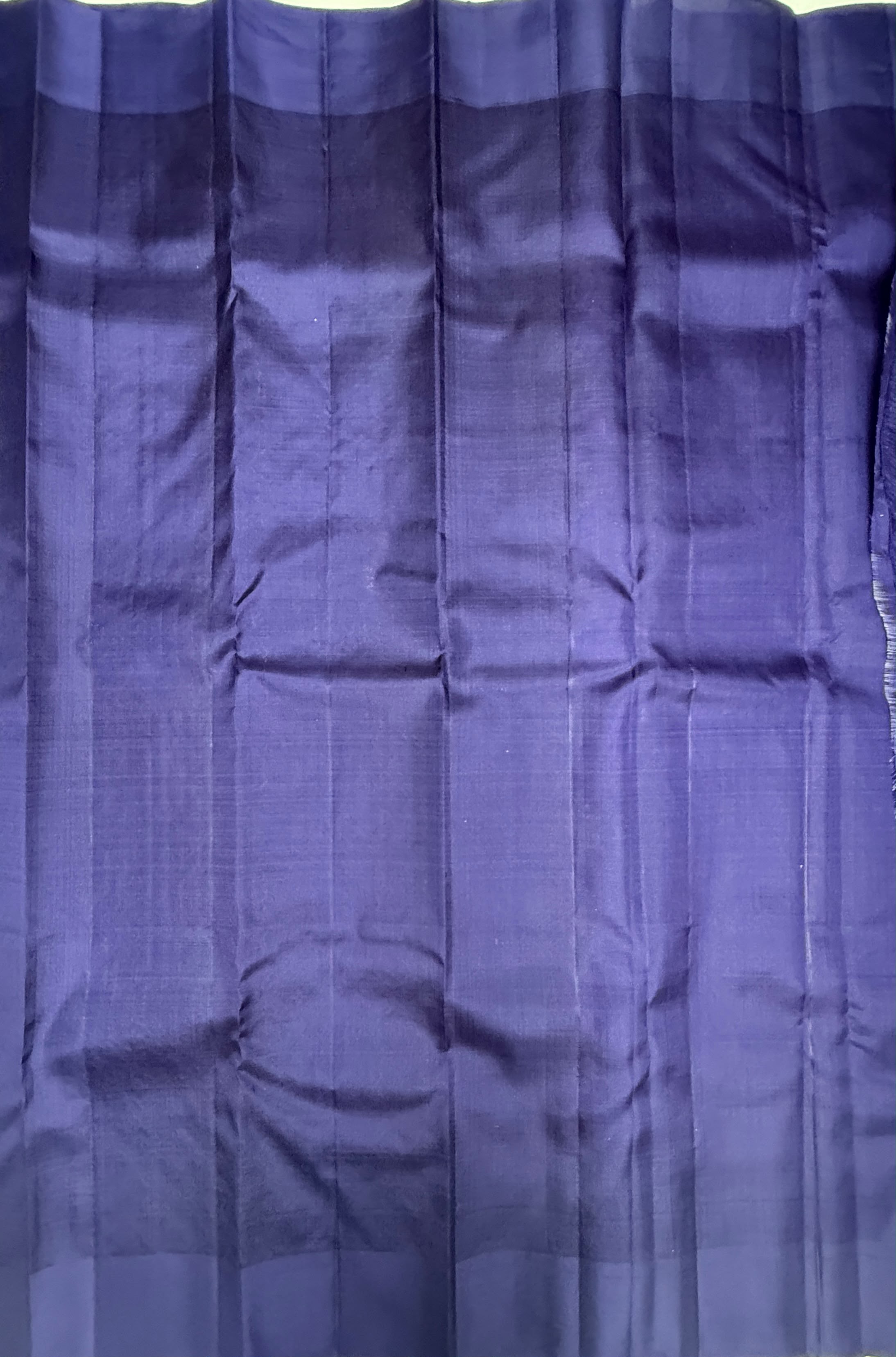 VSOH444 - lavender color body , navy blue color pallu , blouse - Pure silk saree