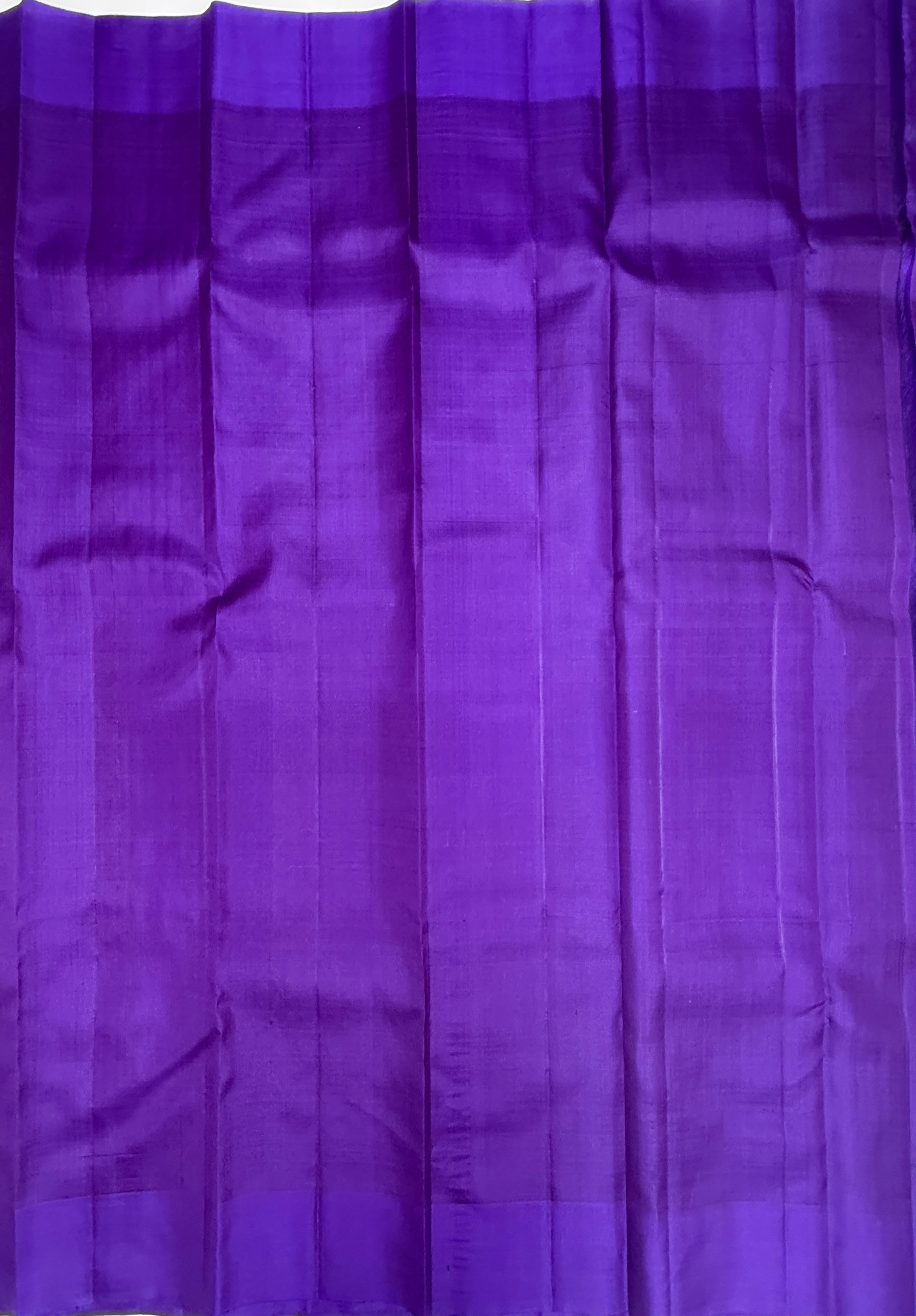 VSOH445 - peacock green color body , violet color pallu , blouse - Pure silk saree
