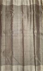 VSOH447 - olive green color body , grey color pallu , blouse - Pure silk saree