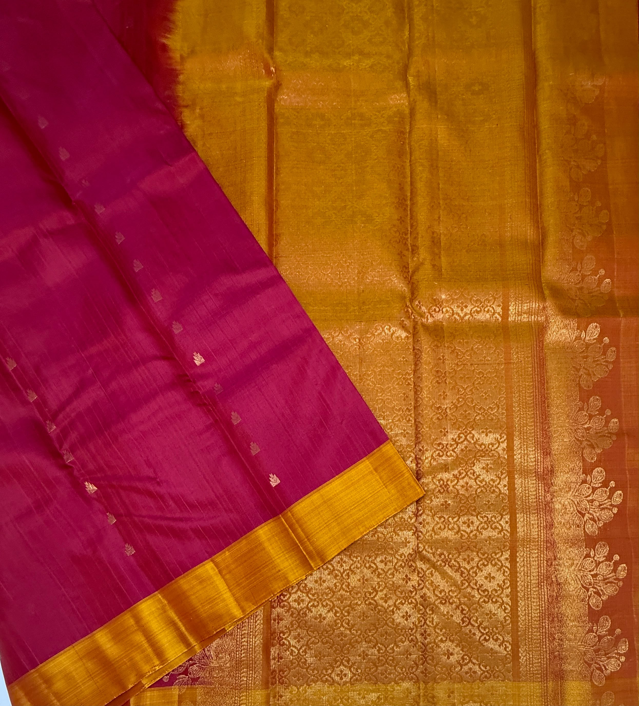 VSOH448 - pink color body , yellow color pallu , blouse - Pure silk saree