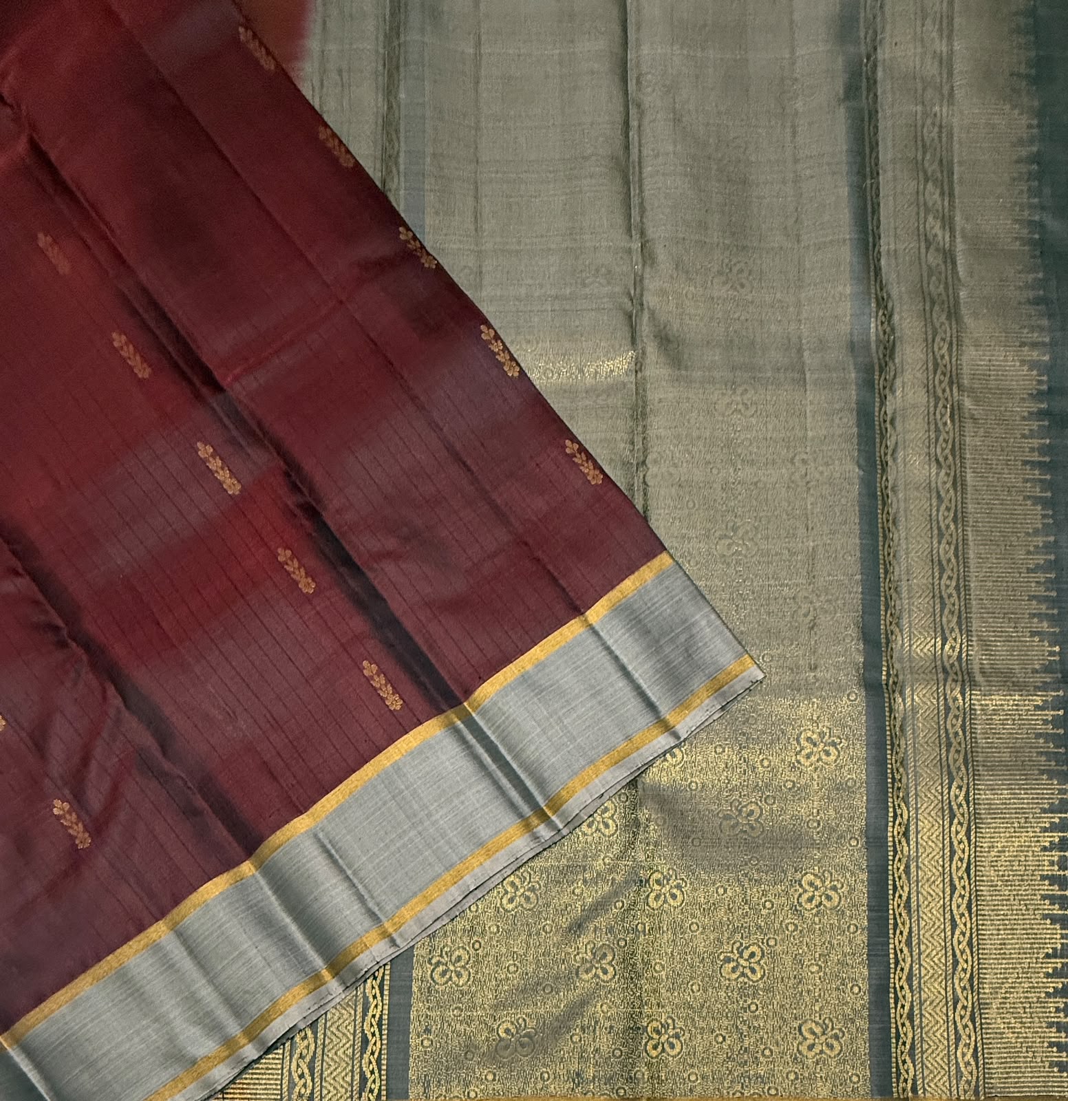 VSOH454 - maroon color body , grey color pallu , blouse - Pure silk saree