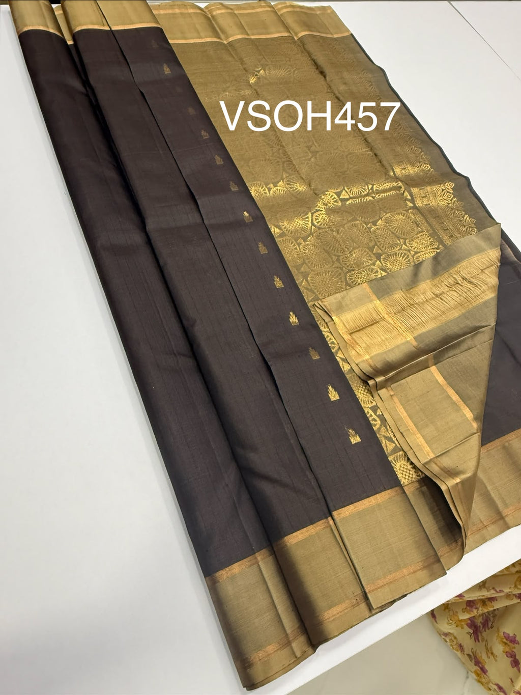 VSOH457- daark brown color body , beige color pallu , blouse - Pure silk saree