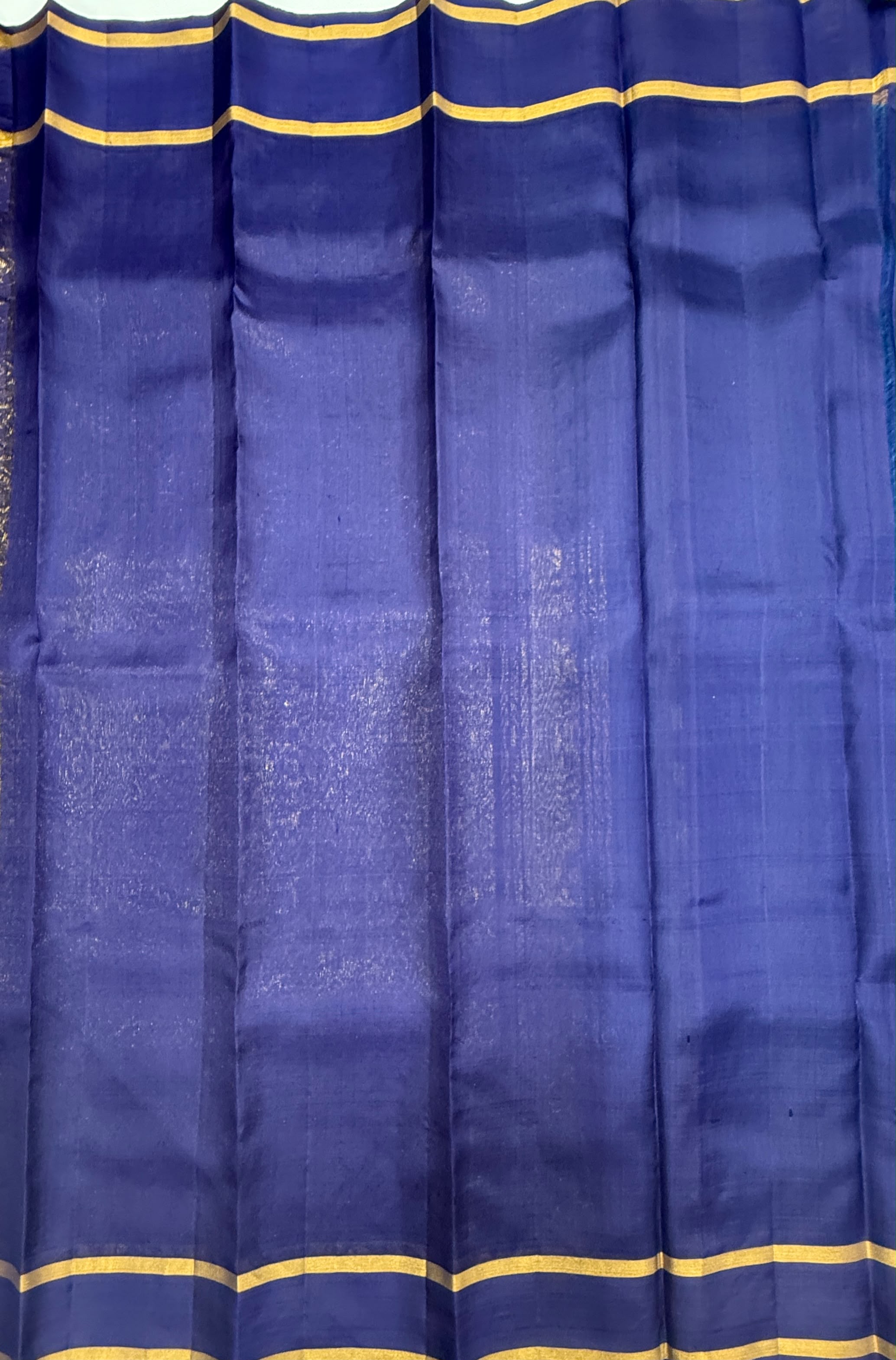VSOH459 - royal blue color body , navy blue color pallu , blouse - Pure silk saree