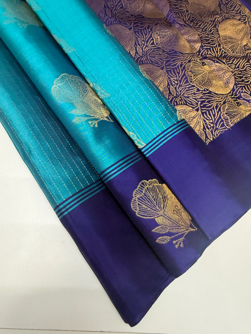 VSF1035 - blue color body ,ink blue color pallu,blouse - Pure silk saree