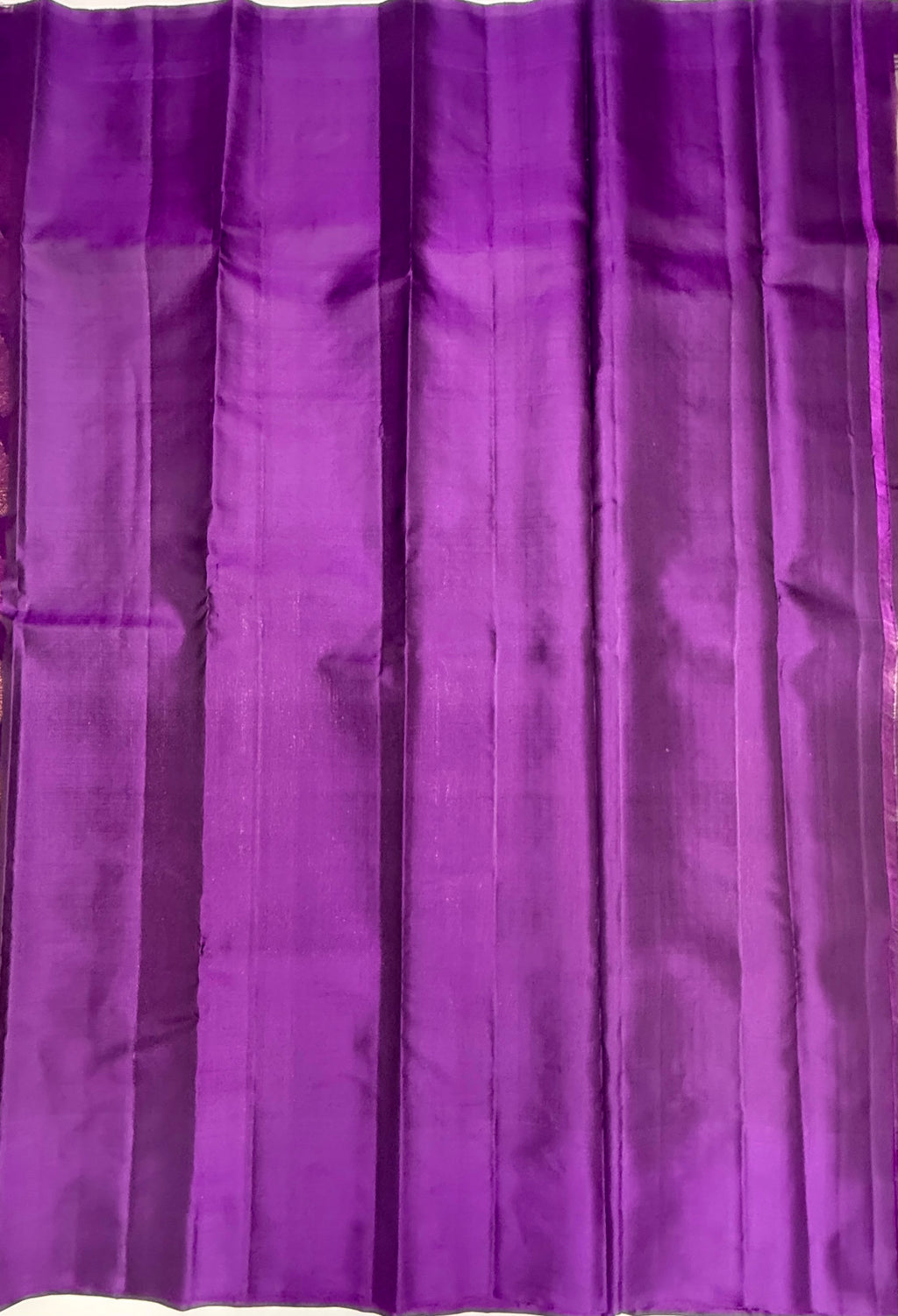 VSF1038 - grey color body ,violet color pallu,blouse - Pure silk saree