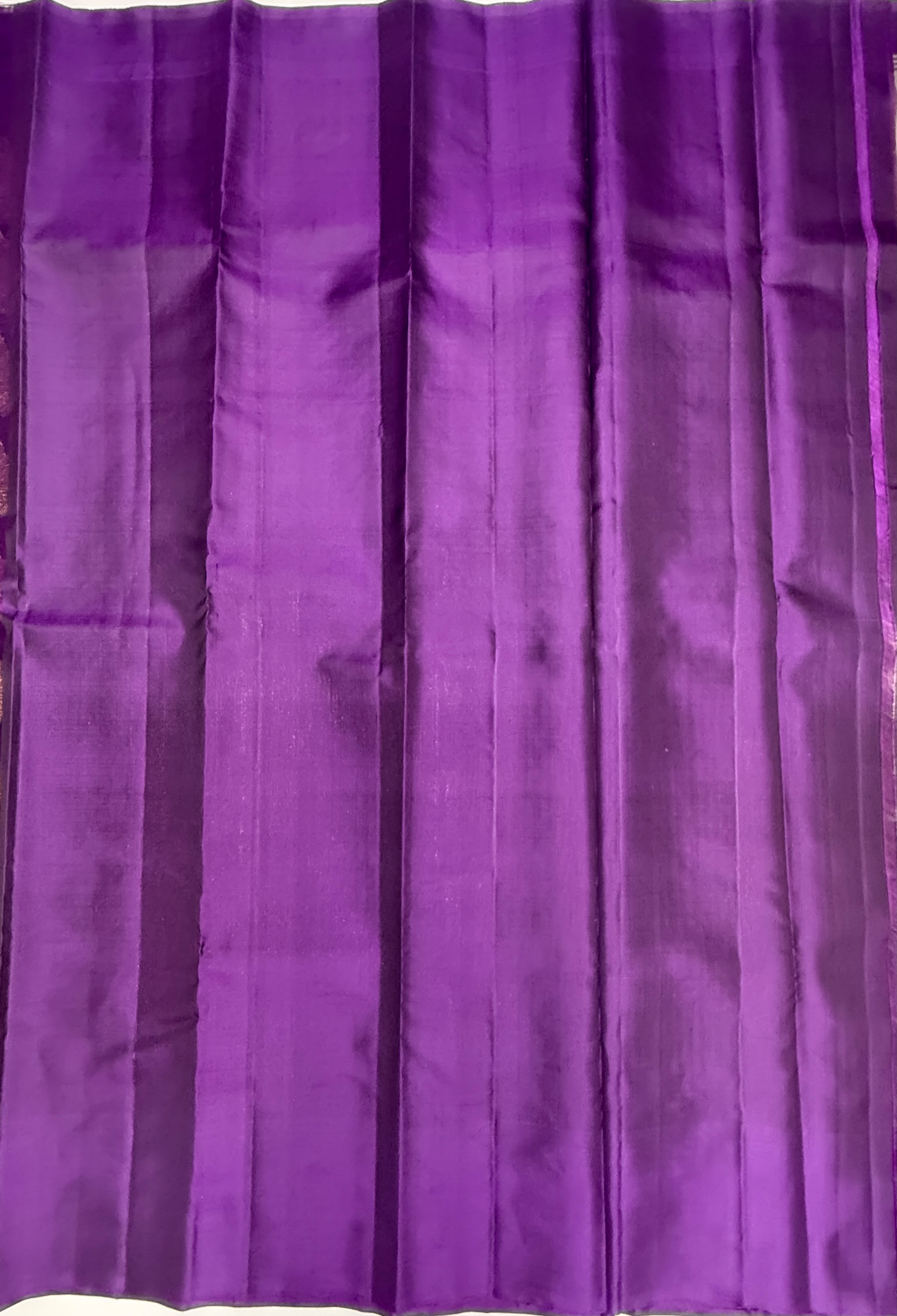 VSF1038 - grey color body ,violet color pallu,blouse - Pure silk saree