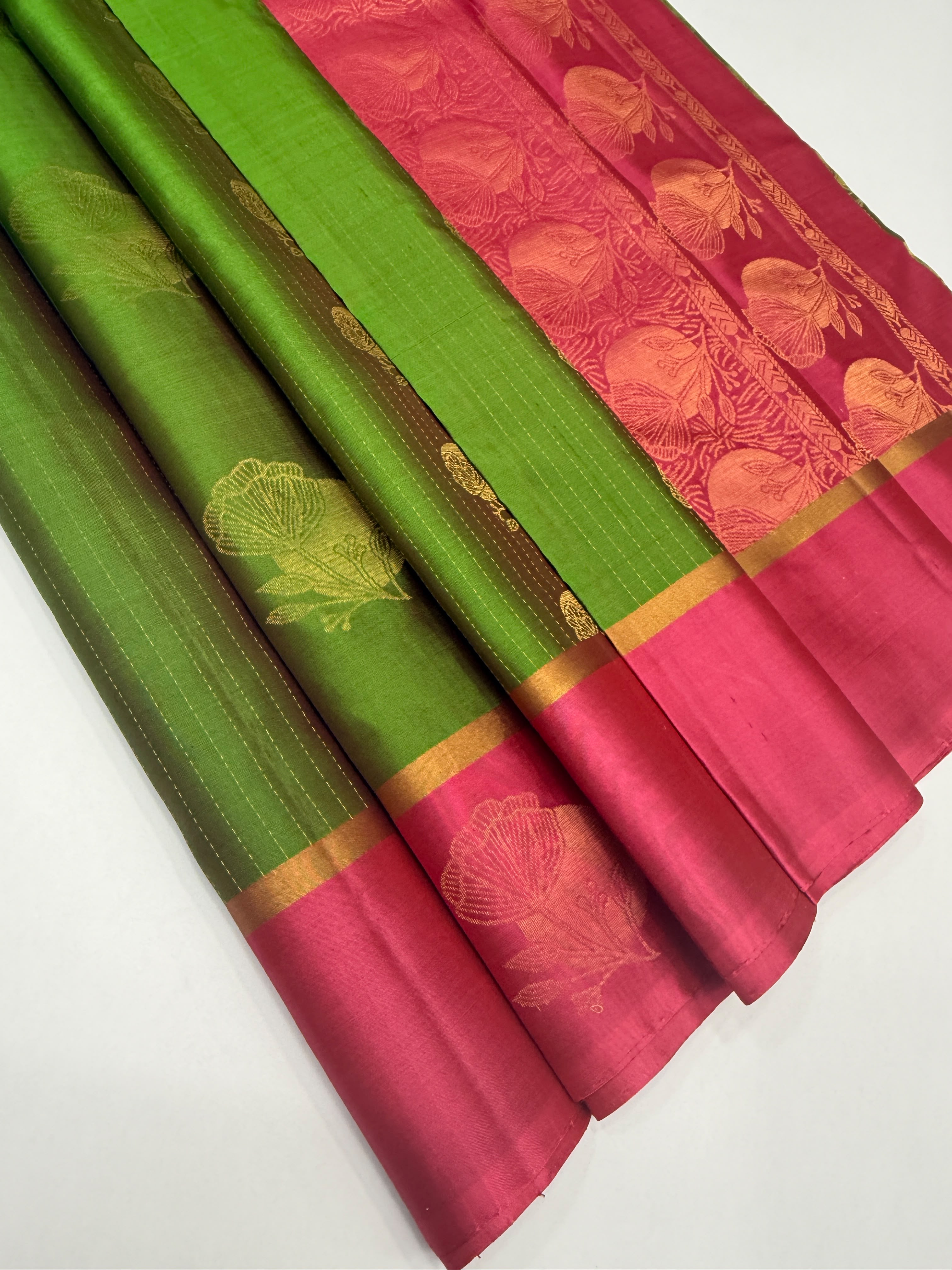 VSF1039 - olive green color body ,pink color pallu,blouse - Pure silk saree