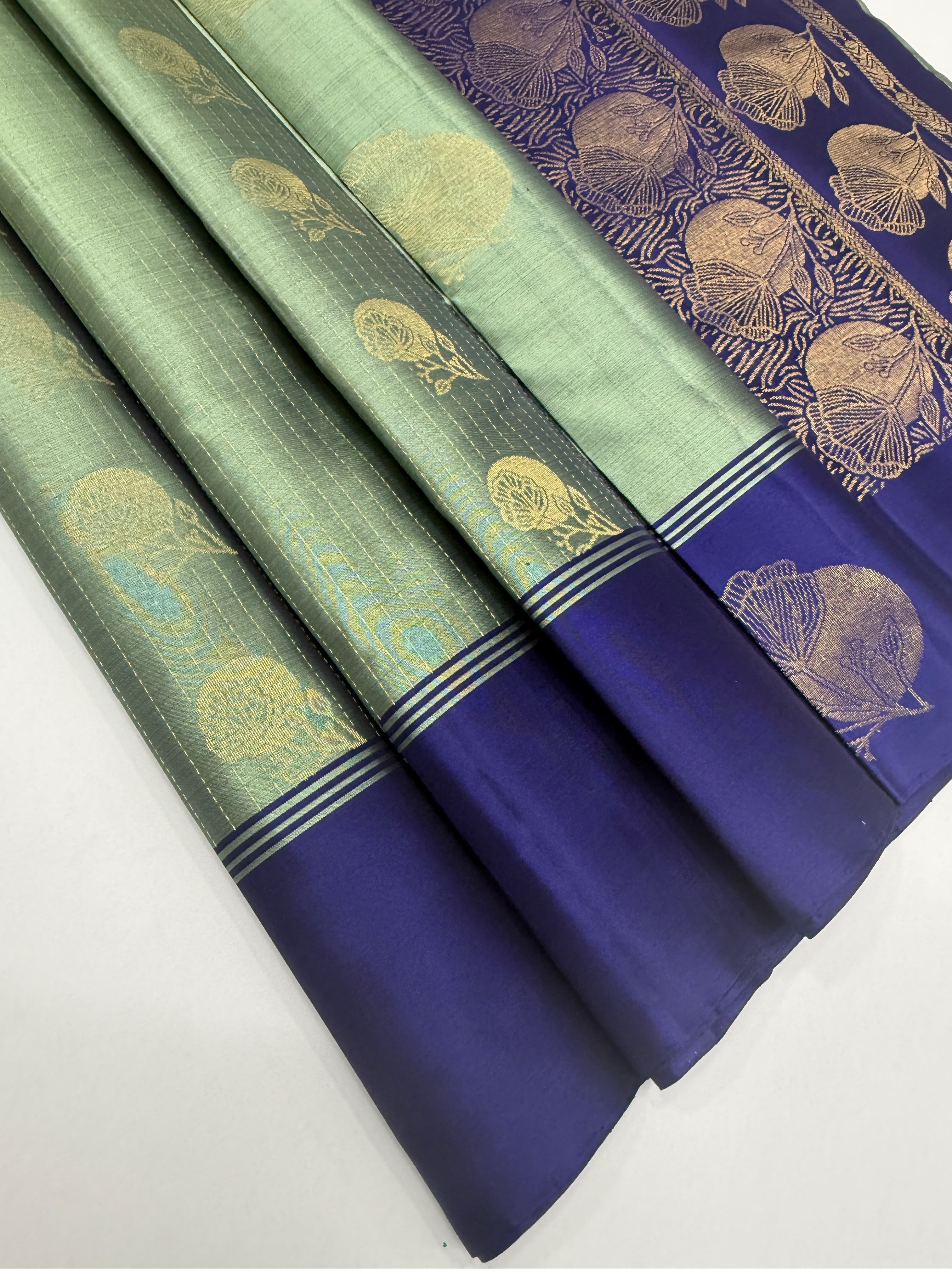 VSF1040 - pastel blue color body ,ink blue color pallu,blouse - Pure silk saree