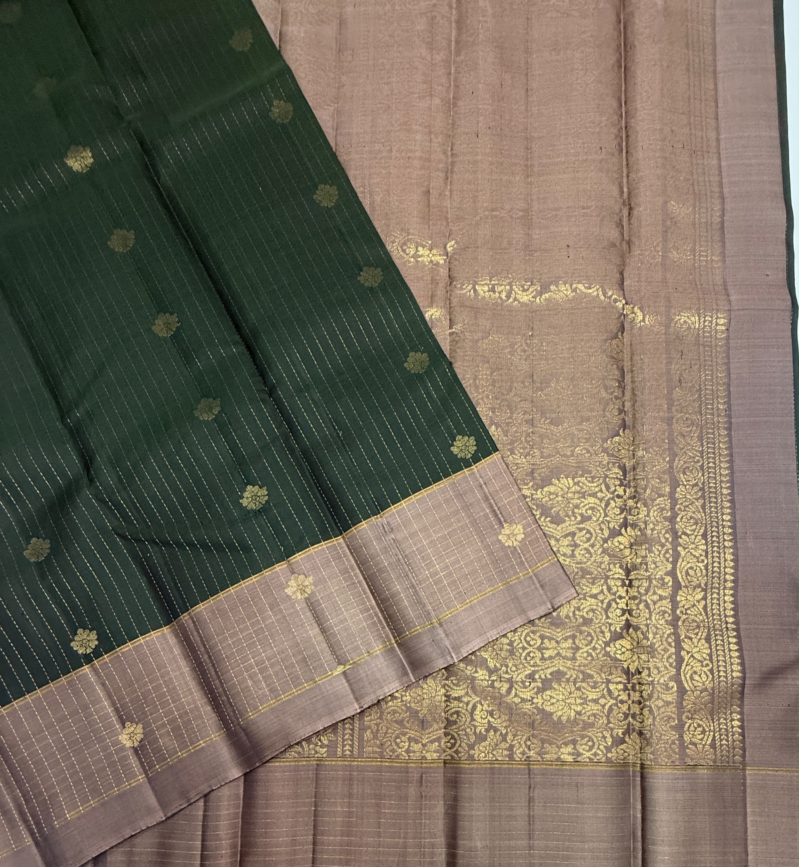 VSF1046 - dark green color body , onion pink color pallu,blouse - Pure silk saree