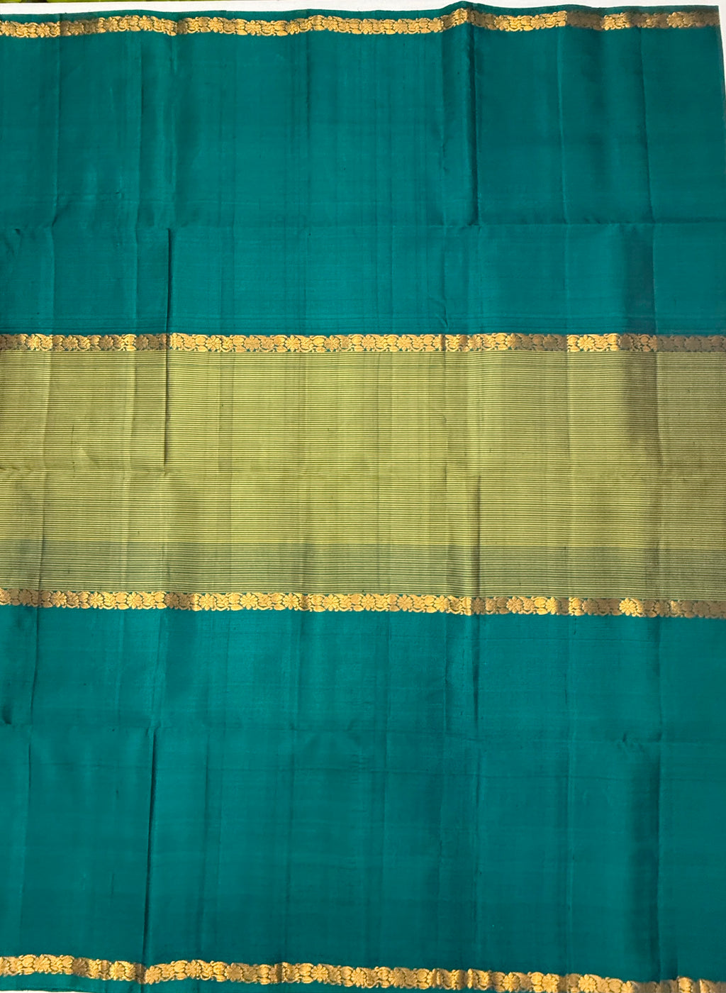 VSF1054 - peacock green color body , pallu,blouse - Pure silk saree