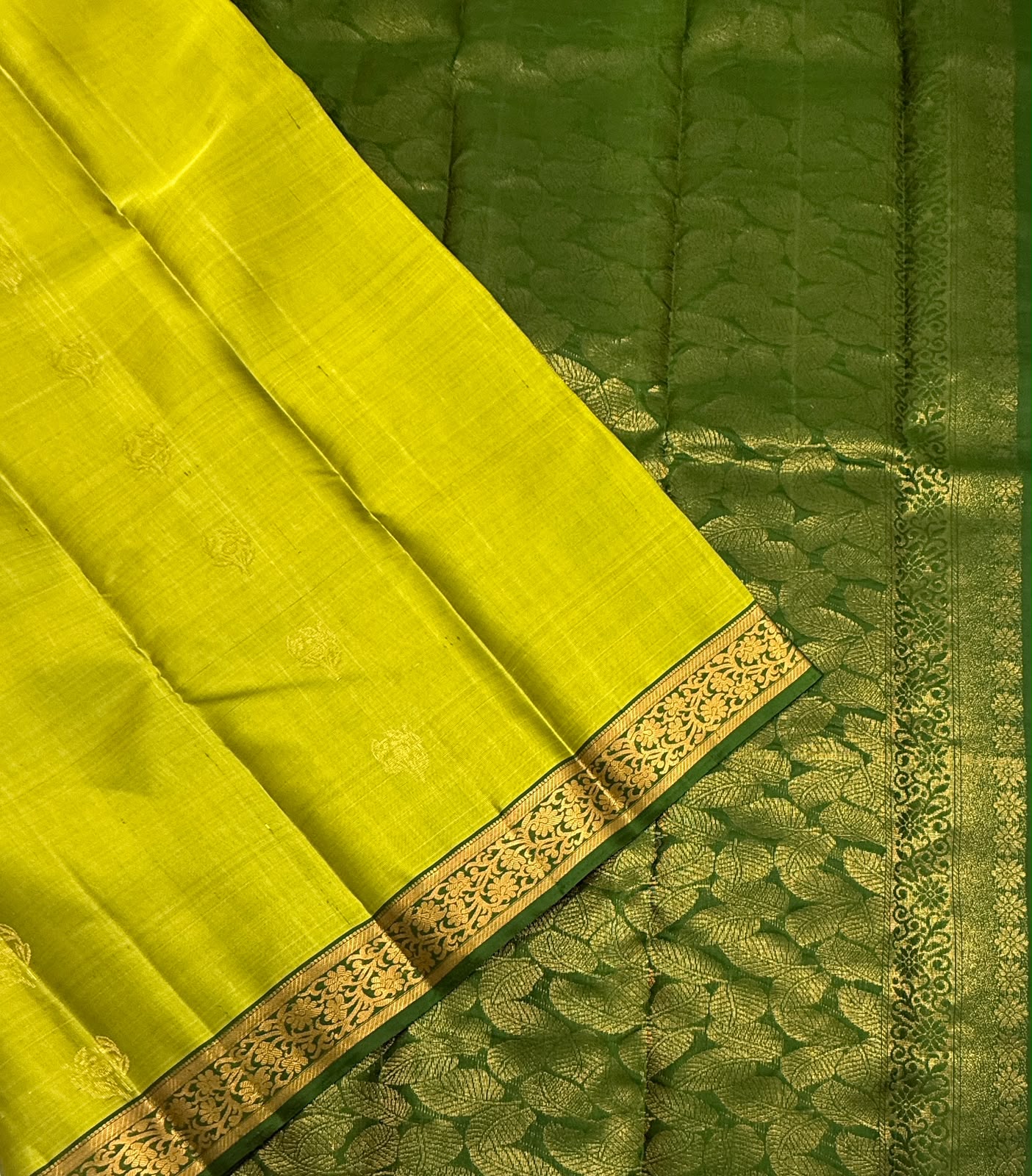 VSF1061 - dual green color body ,green color pallu,blouse - Pure silk saree