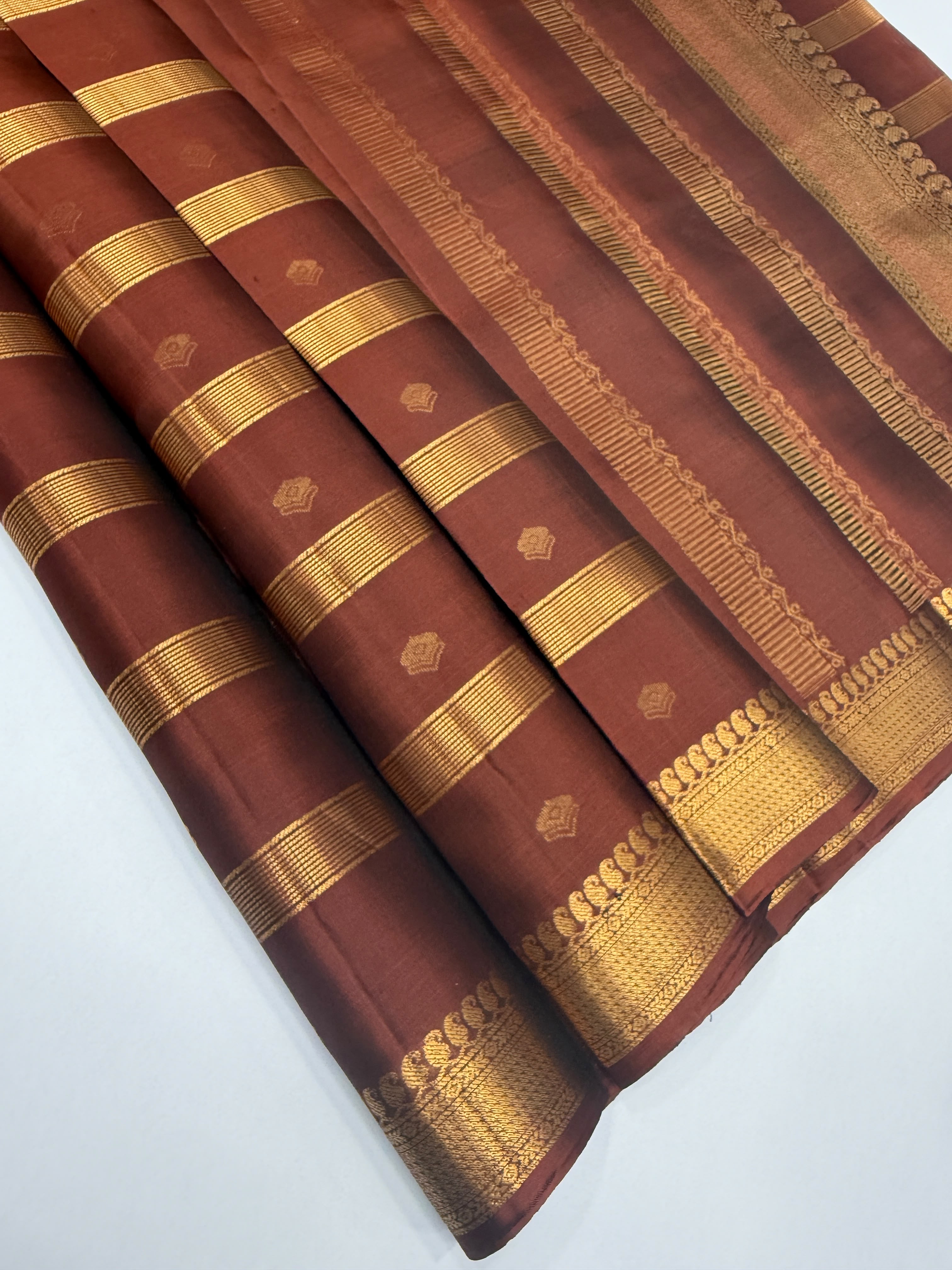 VSF1069 - maroon color body , pallu,blouse - Pure silk saree