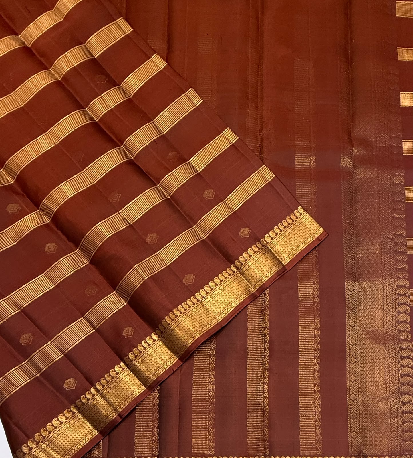 VSF1069 - maroon color body , pallu,blouse - Pure silk saree