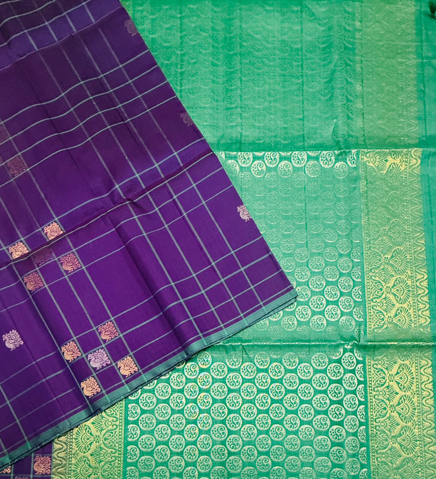 VSF1034 - violet color body , pastel green color pallu,blouse - Pure silk saree