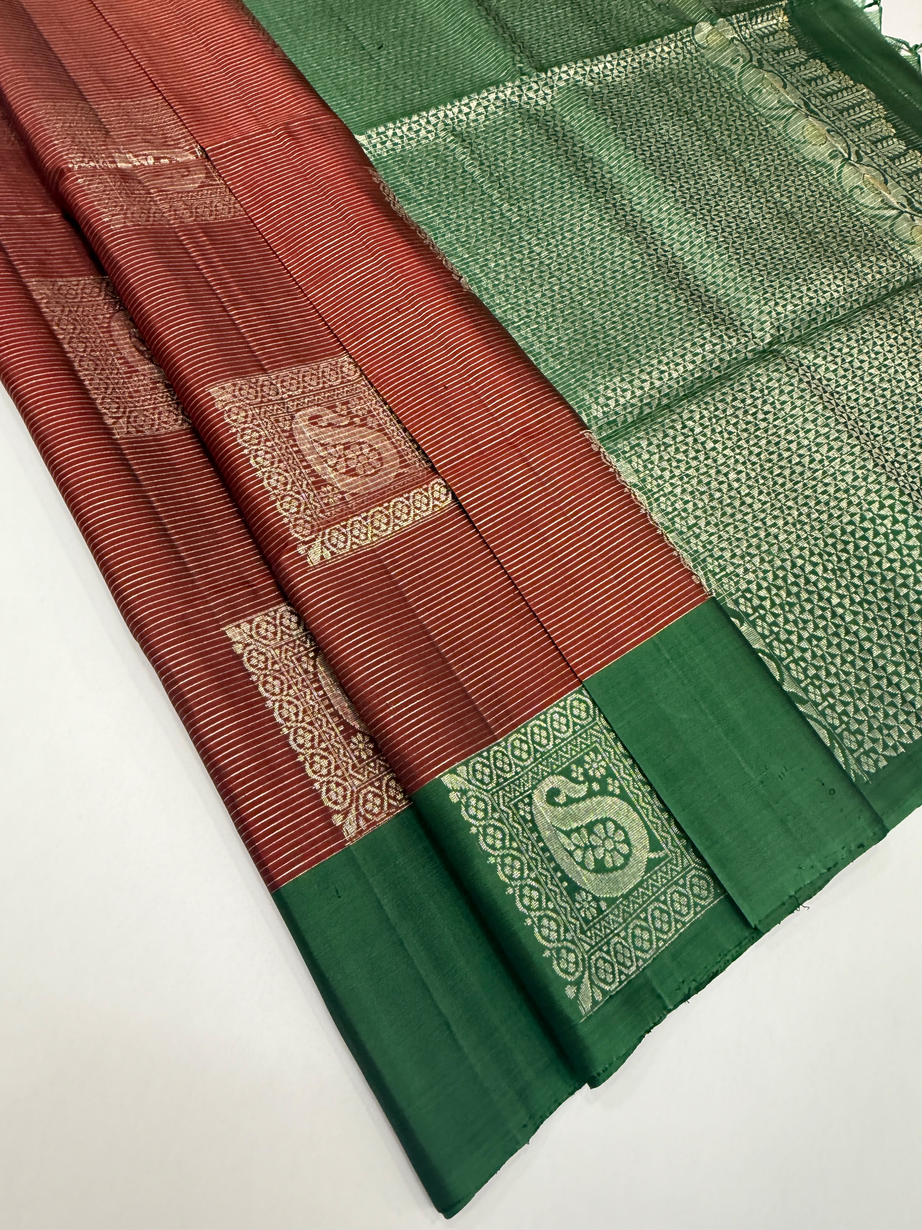VSF464 - maroon color body , green color pallu,blouse - Pure silk saree