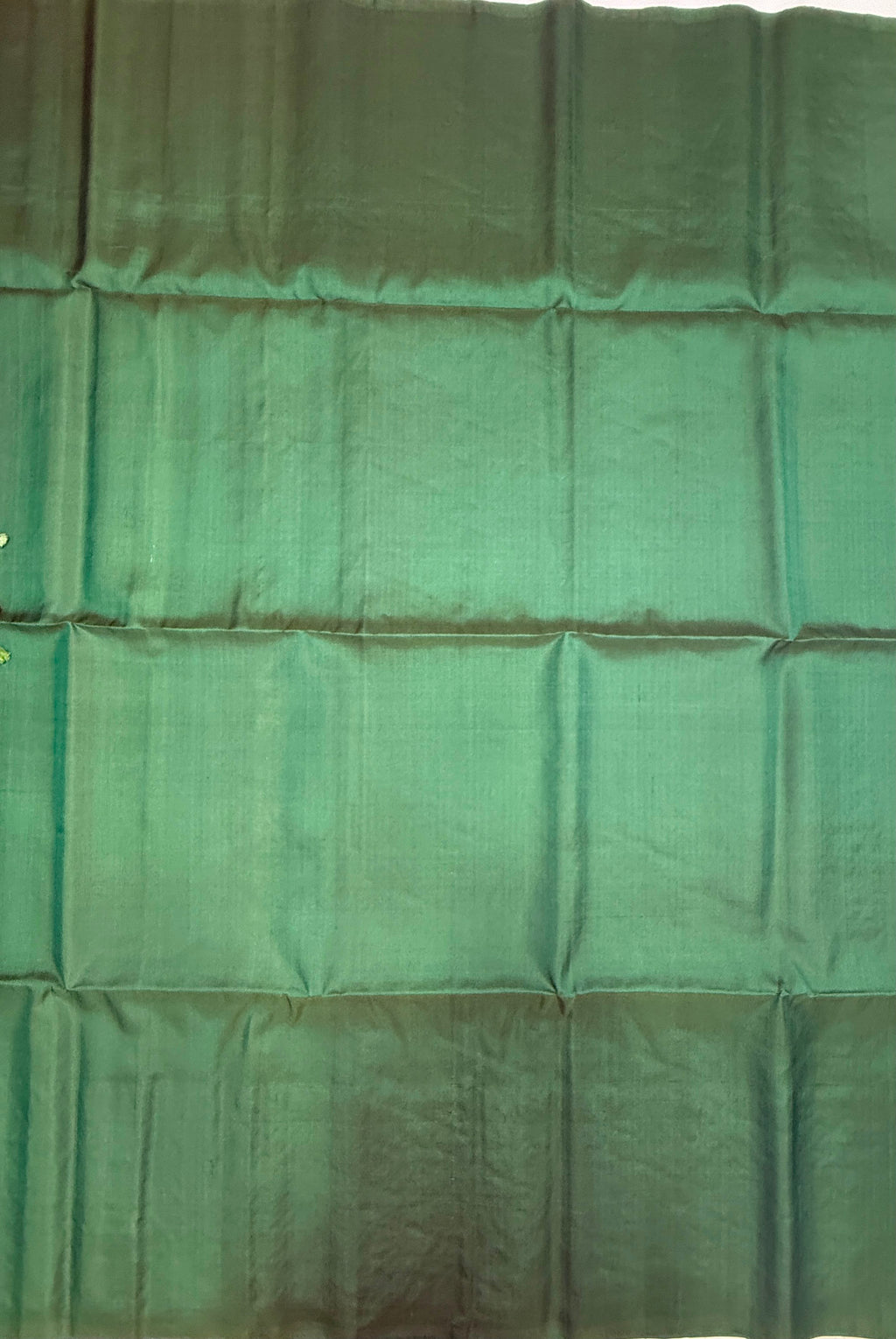 VST140 - green pecock color body , color pallu , blouse - Pure silk saree