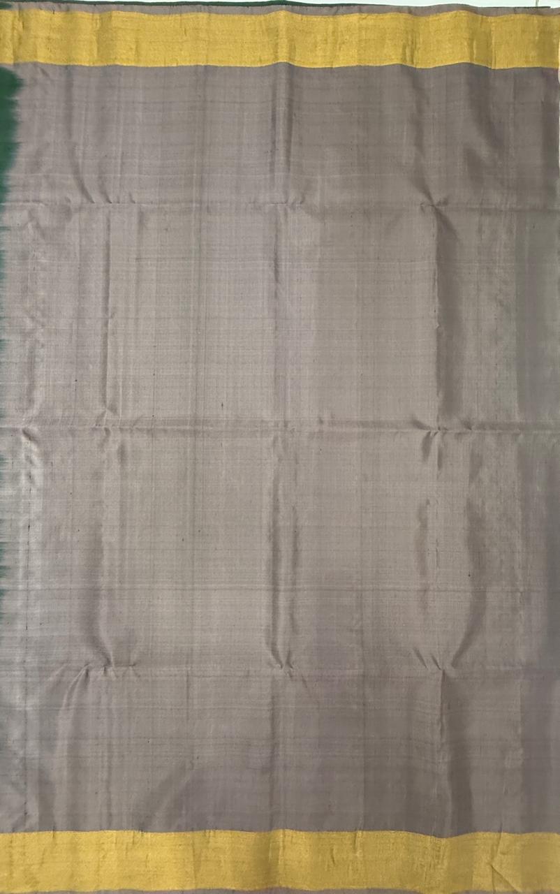 VSZB256 - green color body , light lavender color pallu , blouse - Pure silk saree