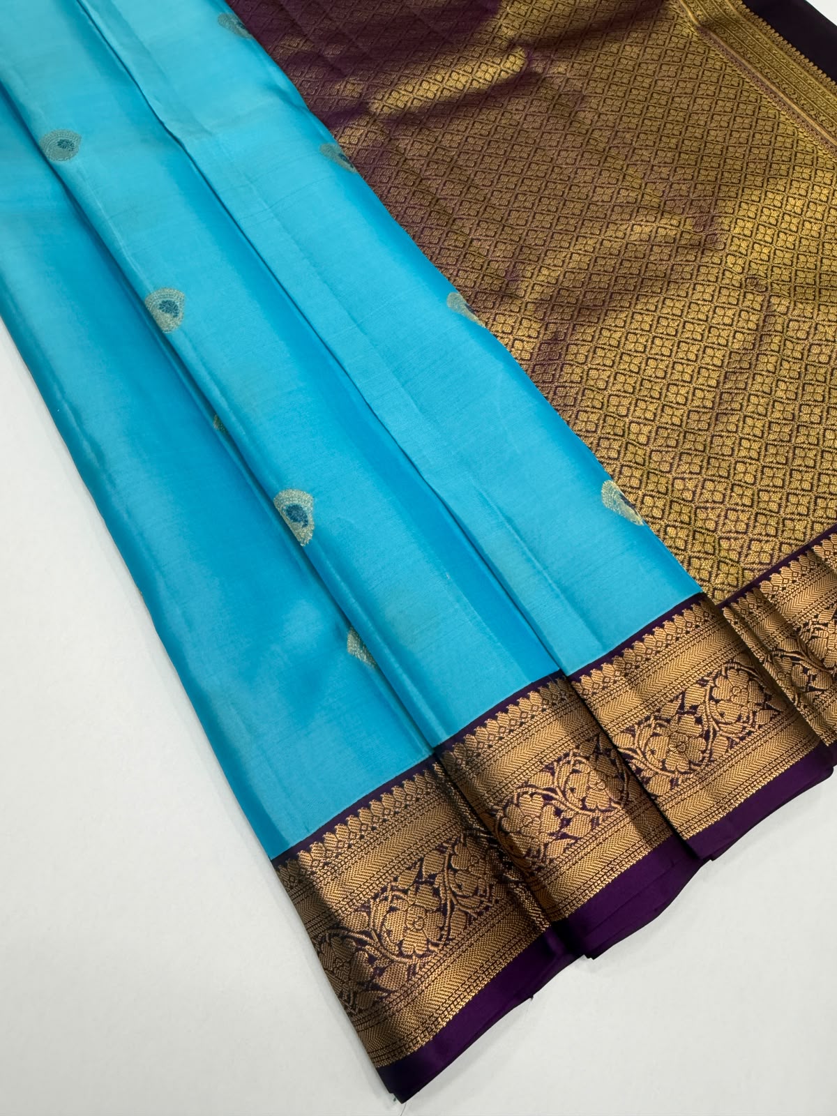 VSM486 - blue color body, dark violet color pallu , blouse.