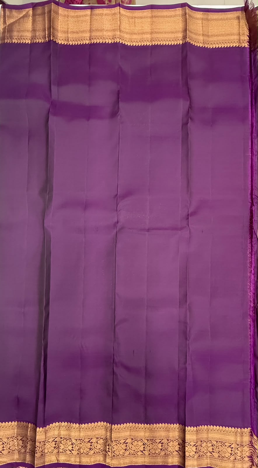 VSM484 - peach color body, dark violet color pallu , blouse.