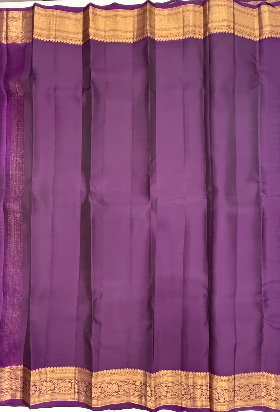 VSM483 - lavender color body, dark violet color pallu , blouse.