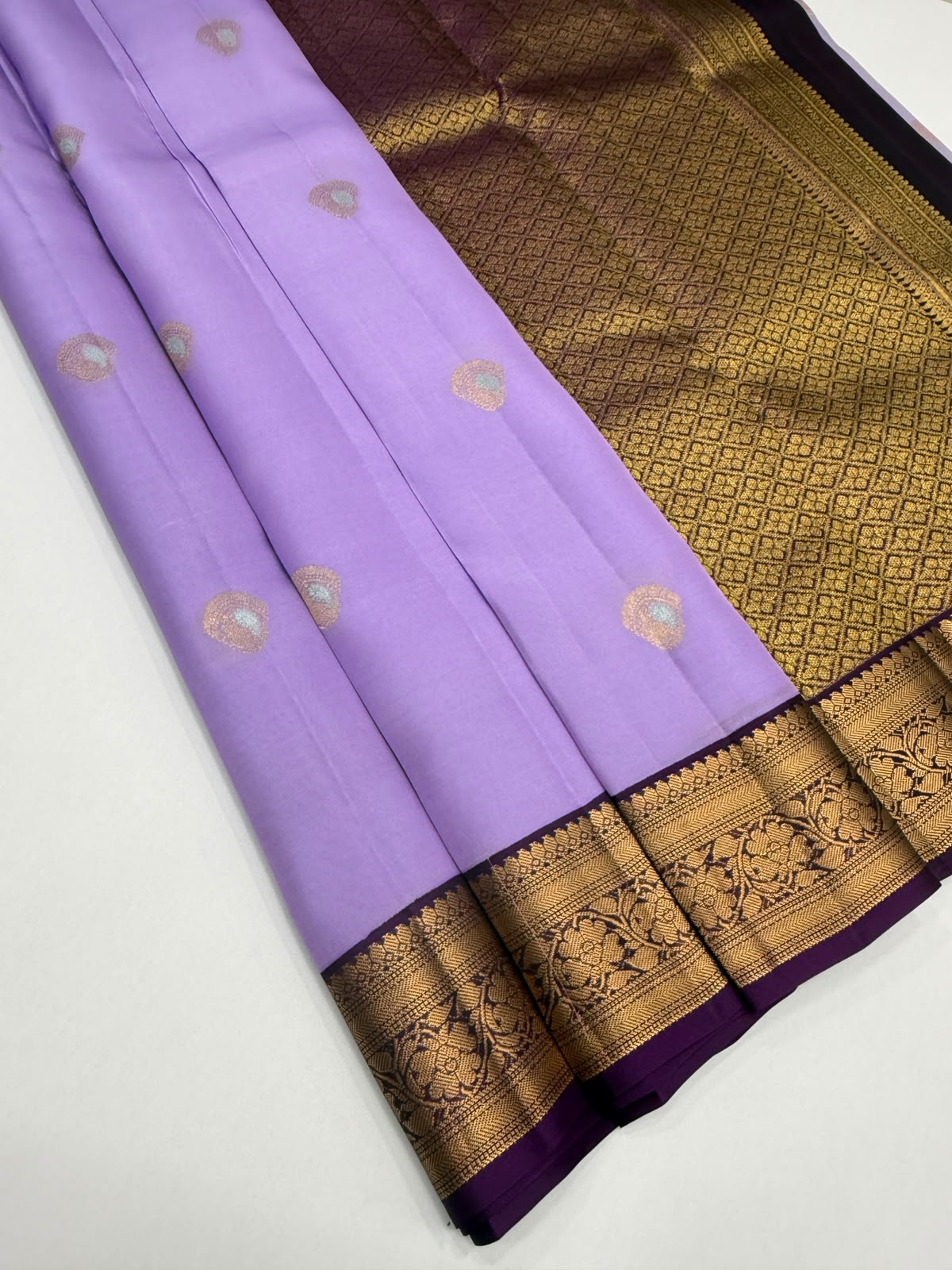 VSM483 - lavender color body, dark violet color pallu , blouse.