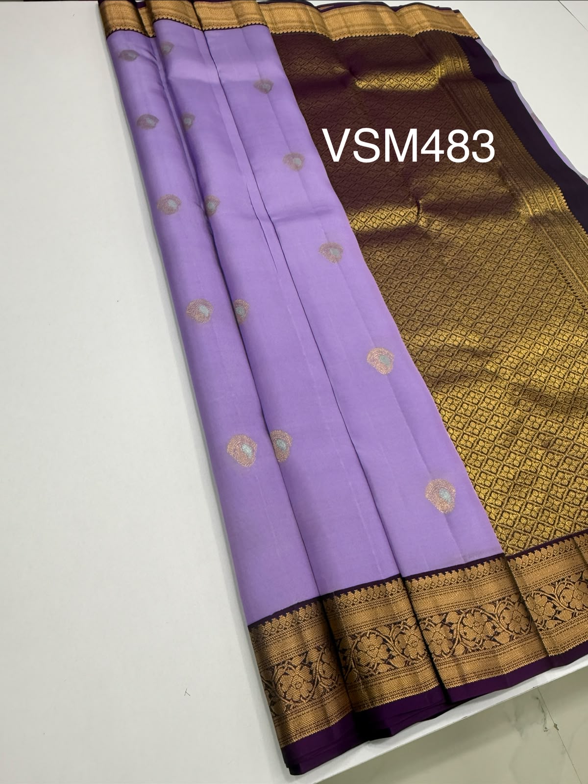 VSM483 - lavender color body, dark violet color pallu , blouse.