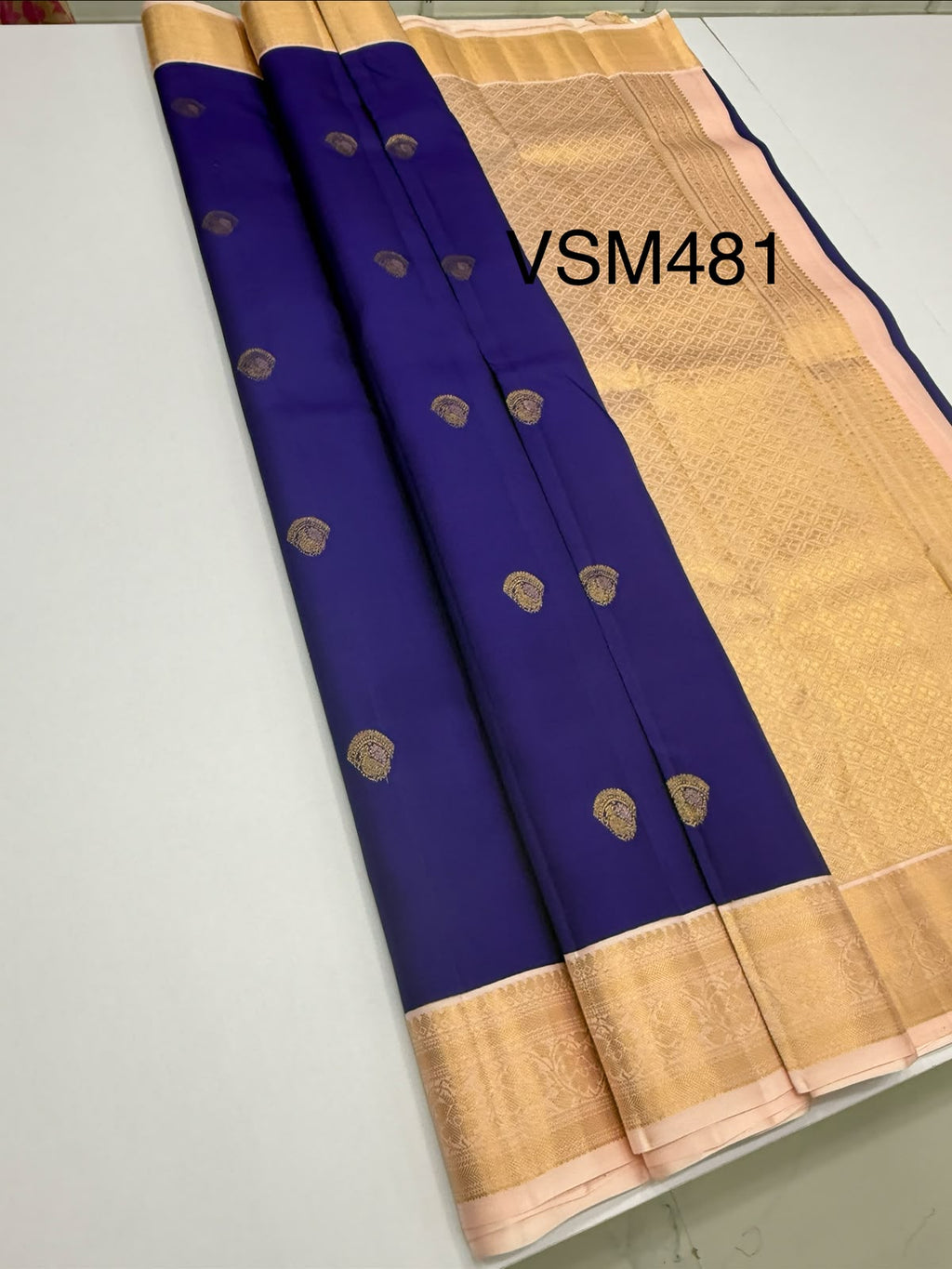 VSM481 - ink blue color body, baby pink color pallu , blouse.