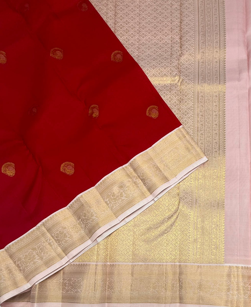 VSM479 - dark red color body, baby pink color pallu , blouse.