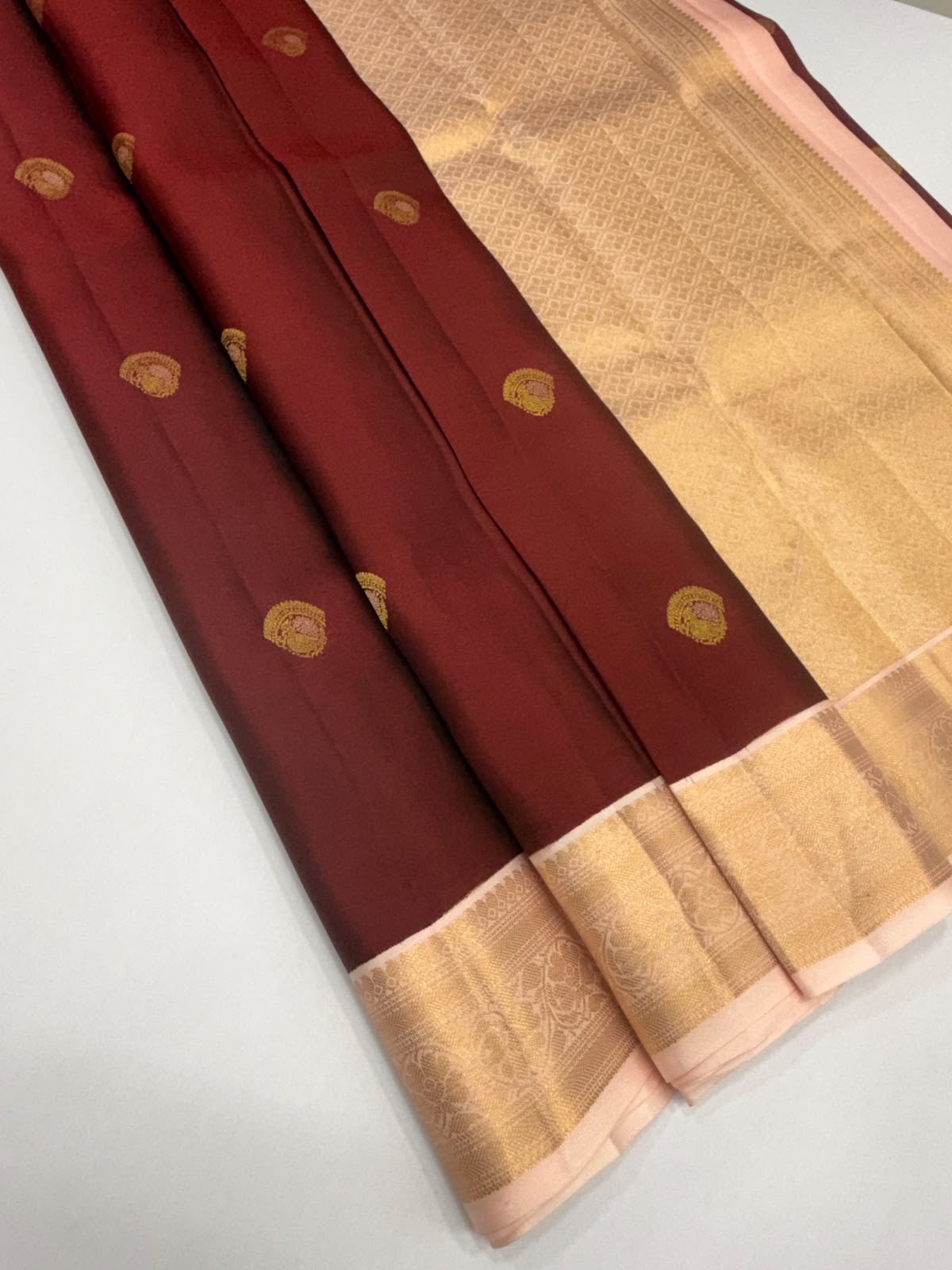 VSM477 - maroon color body, baby pink color pallu , blouse.