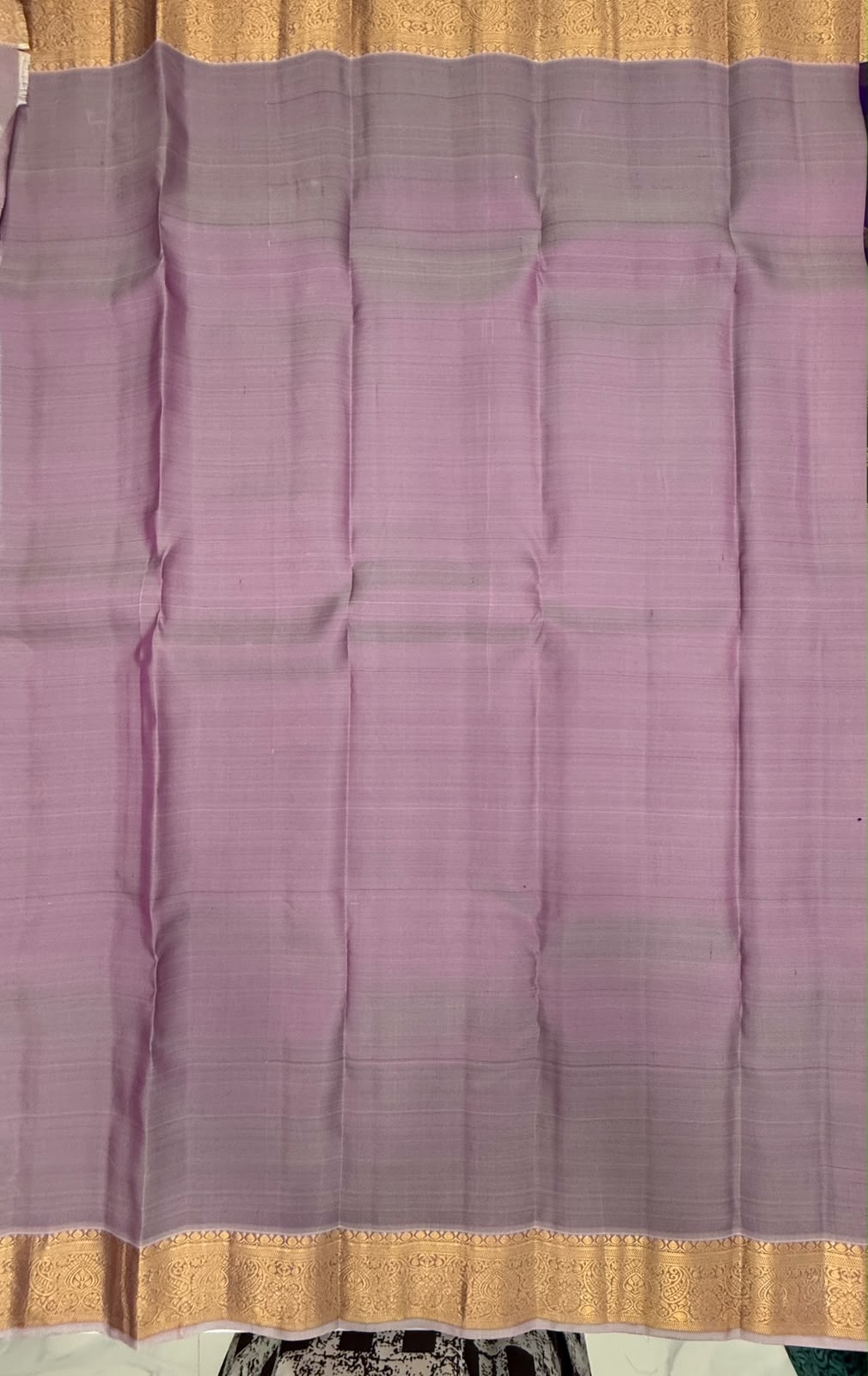 VSM475 - violet color body, pastel lavender color pallu , blouse.