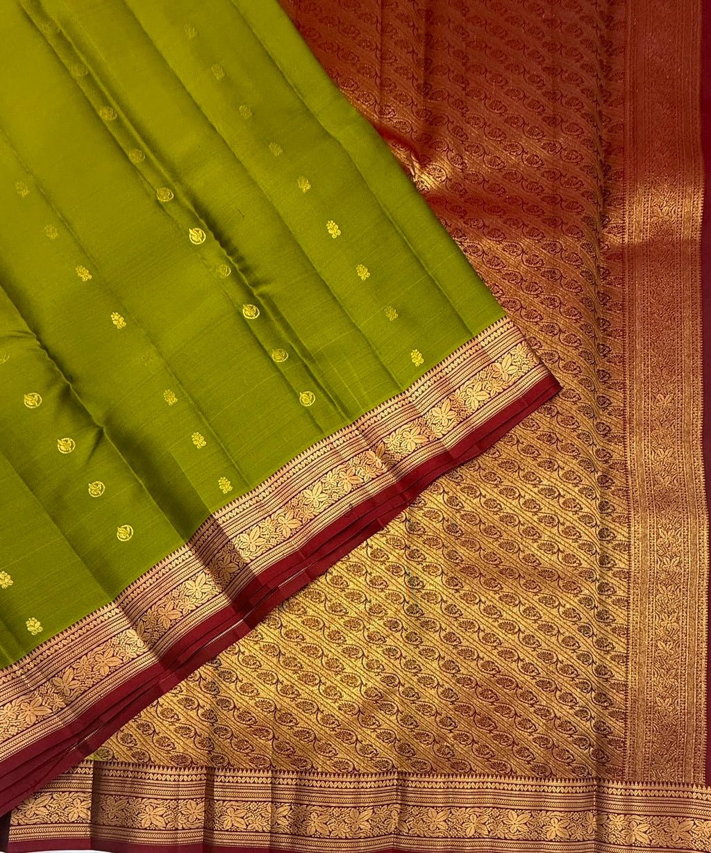 VSM471 - olive green color body, maroon color pallu , blouse.