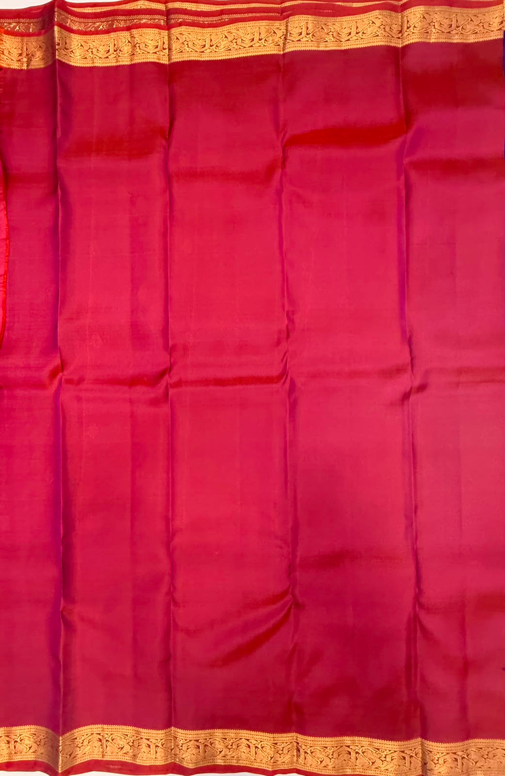 VSM468 - violet color body, pinkish orange color pallu , blouse.